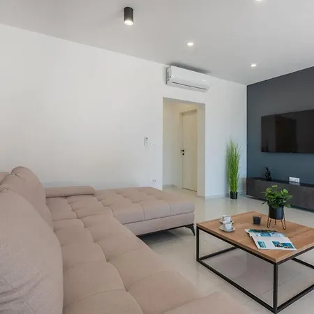 Botanica Comfortable Vacation Villa