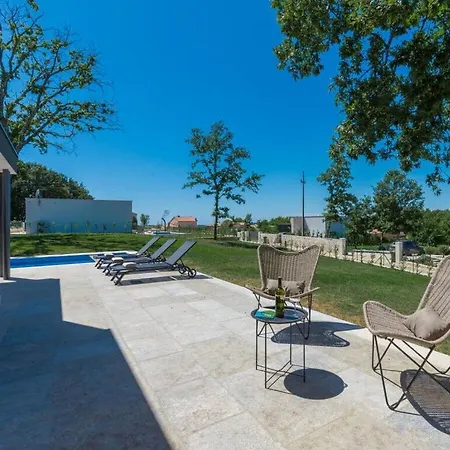 Botanica Comfortable Vacation